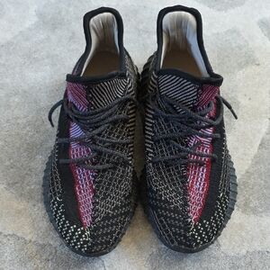 Stylish Black and Red Men's Sneakers